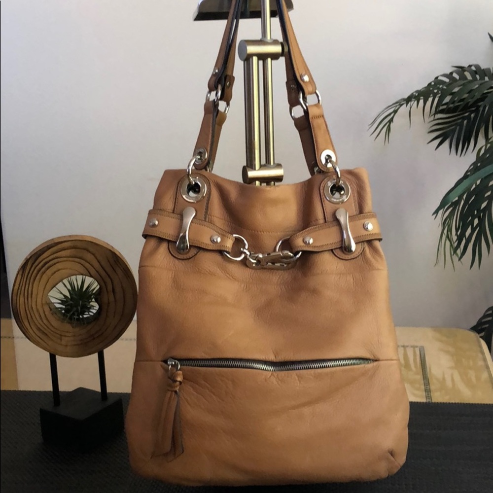 B. Makowsky North South Leather Tote USED